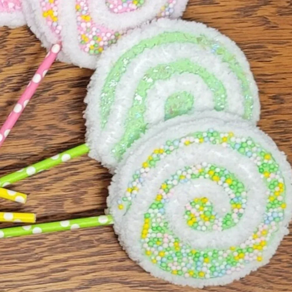 Decorative Yarn‎ Lollipops w/ Glitter/Mini Styrofoam Balls in Pastels - Lt Green
